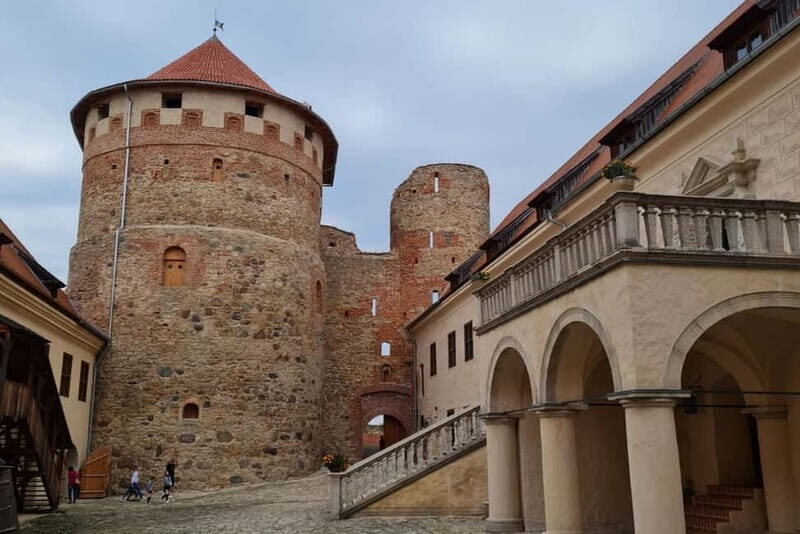 Latvian Palace and Medieval Castle Private Trip - Key Points  