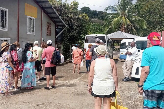 lauras-herb-spice-garden-tour