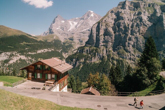 lauterbrunnen-private-tour-photoshoot-fondue-picnic
