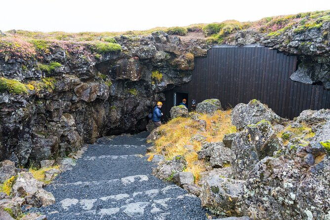 lava-caving-experience