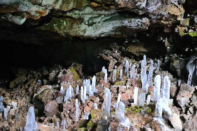 lava-tunnel-caving-adventure