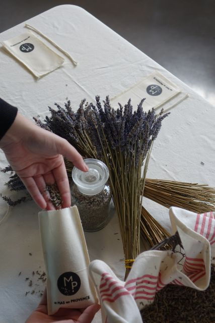 Lavender Field & Distillery Tour between Nimes & Arles - FAQ