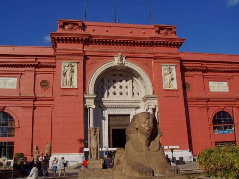 Layover Tour to Pyramids, The Museum, Bazaar and Light show - The Value of the Tour