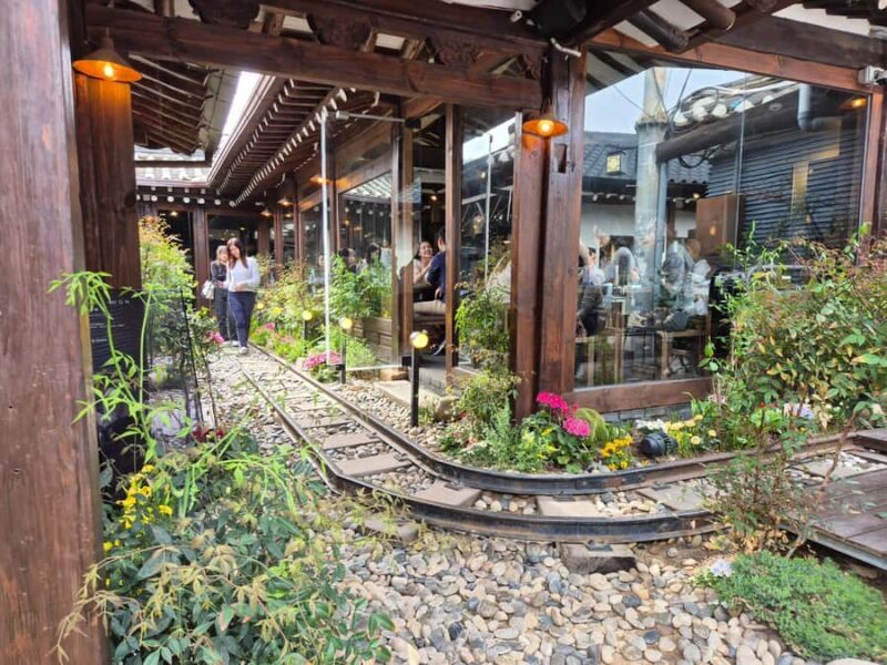 Layover tour to Seoul Gyeongbokgung Palace and key places - Practical Details and Value