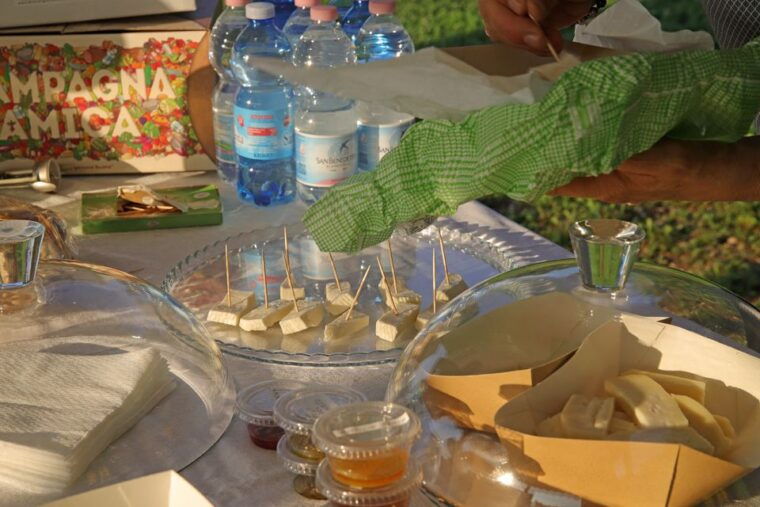 lazise-beekeeping-farm-tour-and-tasting-experience