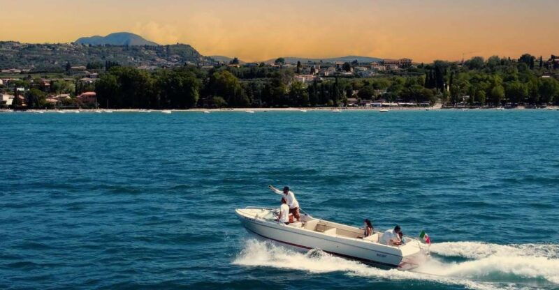 lazise-sunset-cruise-with-wine-aperitif-on-lake-garda