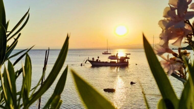 le-castella-capo-rizzuto-marine-protected-area-boat-tour