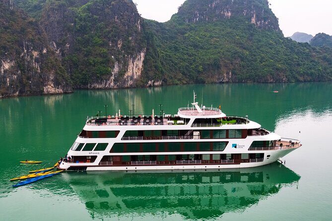 LE THEATRE Cruises - The Wonder on Halong Bay 2 Days 1 Night - Authentic Vietnamese Style and Atmosphere