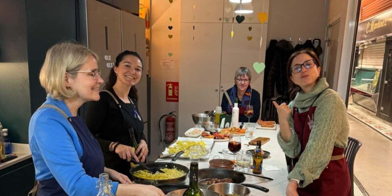 Learn about Spanish cuisine: Paella & Rice dishes - How This Experience Adds Value