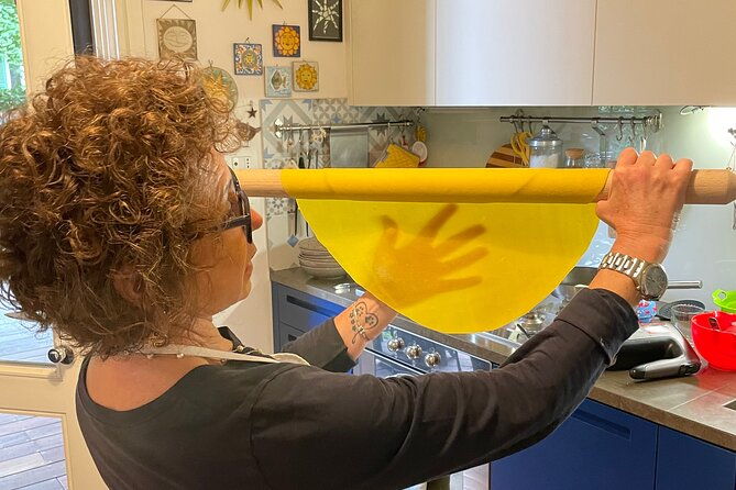 learn-eat-fresh-pasta-masterclass-and-meal-in-a-locals-home