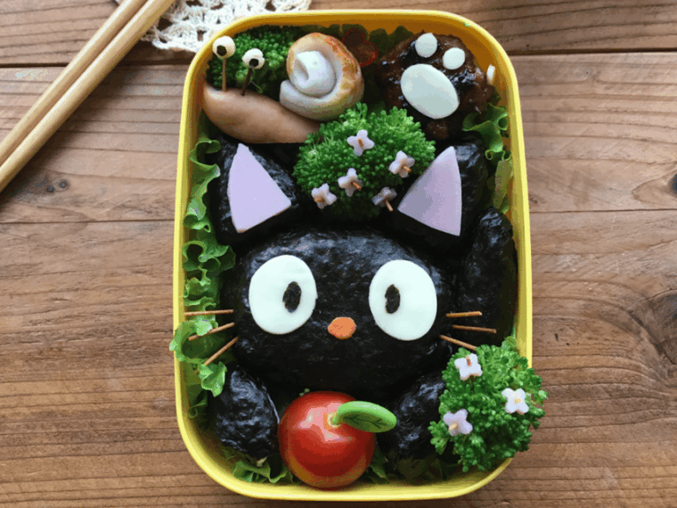 learn-how-to-make-a-cute-character-bento-cooking-class