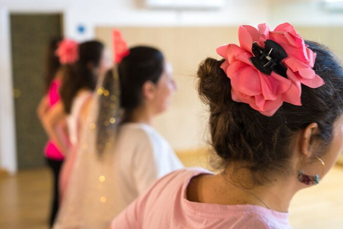 learn-rumbas-or-sevillanas-in-90-minutes-gift-flower