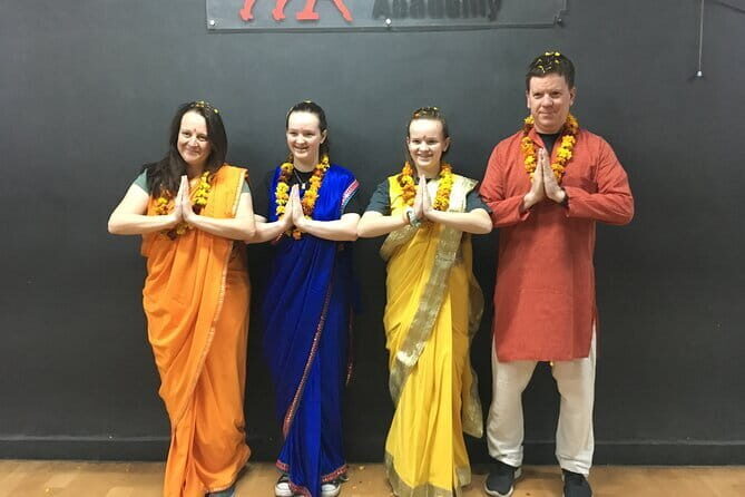 Learn to Dance like a Bollywood Star - Exploring the Experience Step by Step