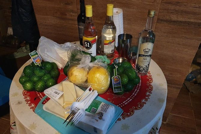 learn-to-make-a-caipirinha-in-vidigal