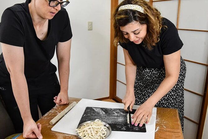 learn-to-make-home-style-tempura-udon-and-gyoza