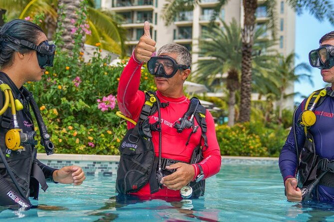 learn-to-scuba-dive-in-grand-cayman