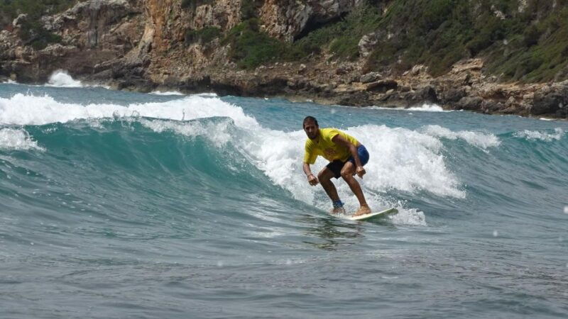 learn-to-surf-in-mallorca-mediterranean-sea-surf-lessons