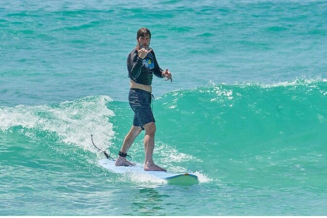 learn-to-surf-in-paradise