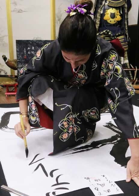 Learning Shodo with a kimono and Trying Samurai Calligraphy - FAQs