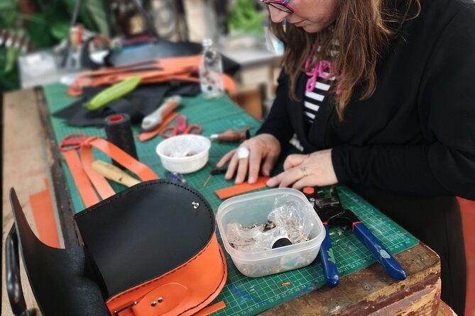 leather-workshops-private-classes