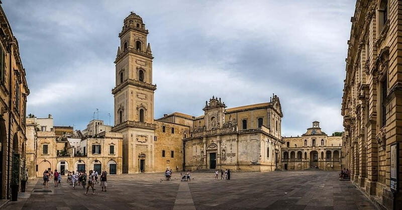 Lecce: Baroque Walking Tour with Personal Shopper - Itinerary Breakdown