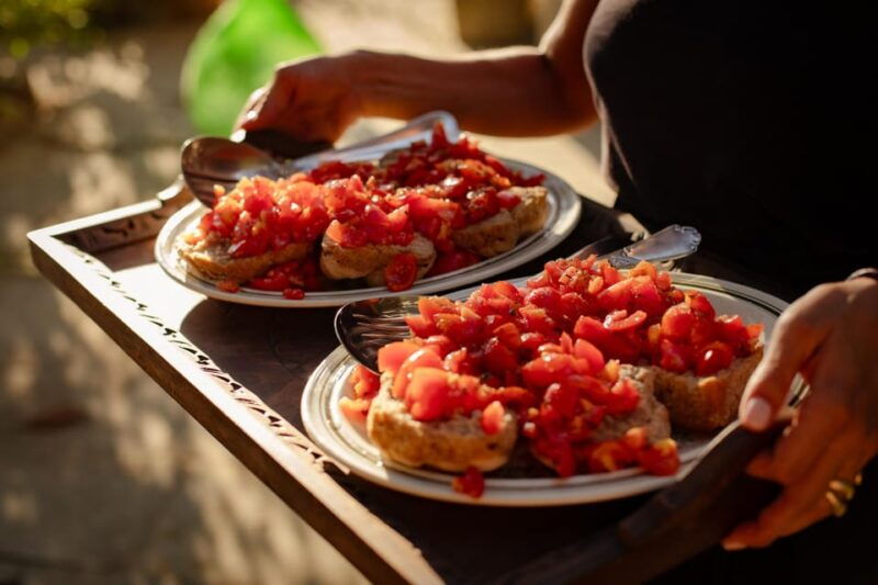 lecce-golden-vine-escape-sunset-picnic-wine-tasting