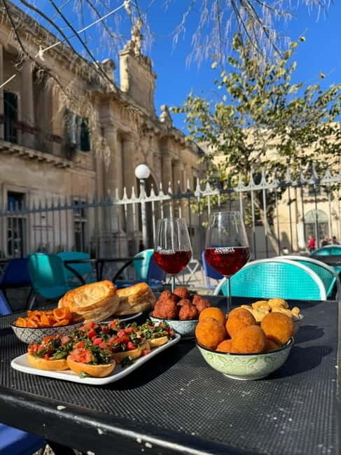 Lecce: Guided Street Food Walking Tour with Food and Wine - Exploring the Details: What to Expect from the Tour