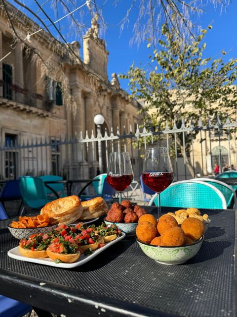 lecce-guided-street-food-walking-tour-with-food-and-wine