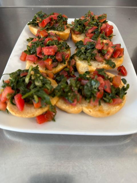 lecce-guided-street-food-walking-tour-with-food-and-wine