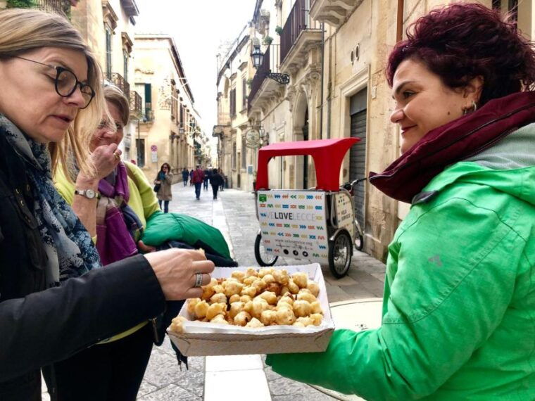 lecce-guided-tour-street-food-tasting-by-rickshaw