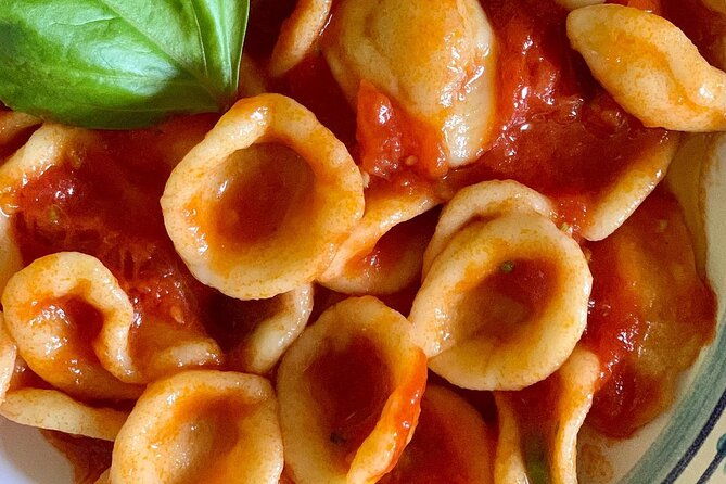 lecce-hands-on-home-cooking-class-craft-orecchiette-savor-wine