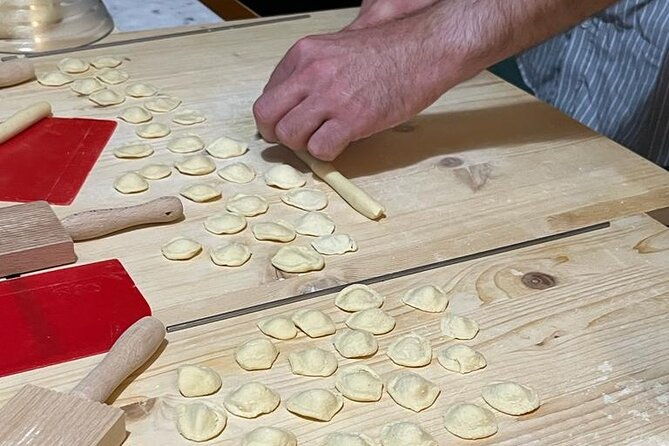 lecce-hands-on-home-cooking-class-craft-orecchiette-savor-wine