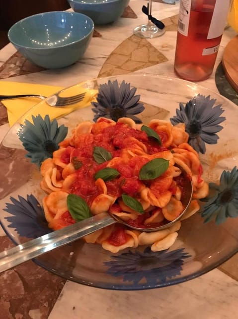 lecce-home-cooking-class-craft-orecchiette-savor-wine