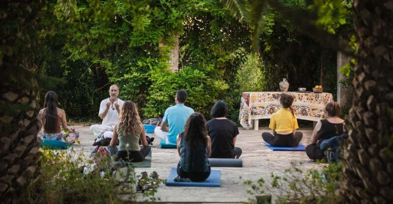 lecce-sunset-yoga-in-historic-18th-century-country-house