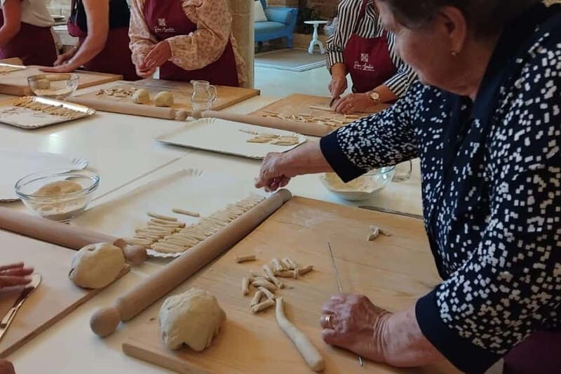 Lecce: Traditional Pasta Cooking Class with Wine - Discover the Flavors of Salento: Lecces Traditional Pasta Cooking Class with Wine