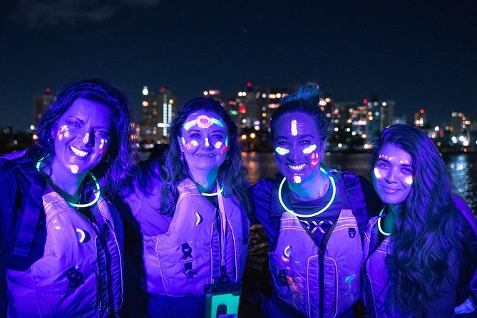 led-kayak-night-glow-tour-in-condado-lagoon