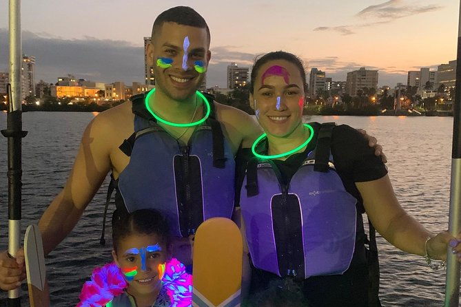 led-kayak-night-glow-tour-in-condado-lagoon