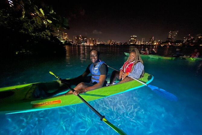 led-kayak-night-glow-tour-in-condado-lagoon
