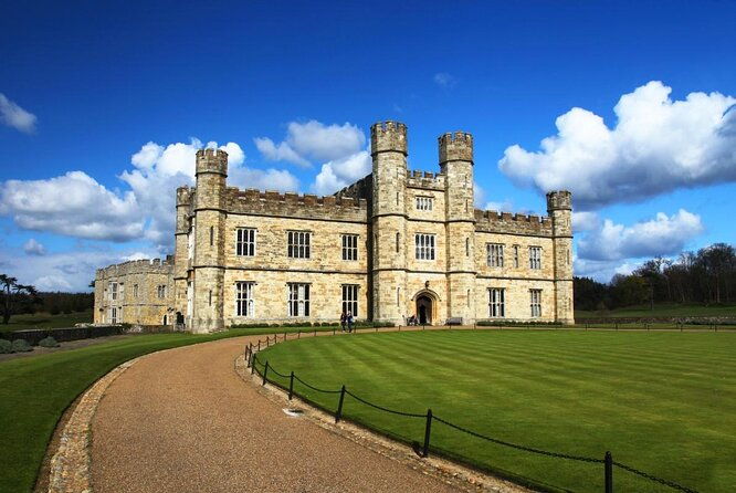 leeds-castle-admission-ultimate-explorer-tickets