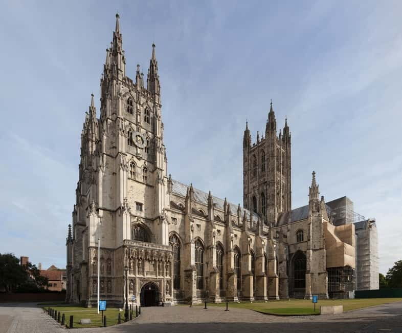 Leeds Castle, Canterbury, Dover, Greenwich Boat Ride & Snack - Key Points