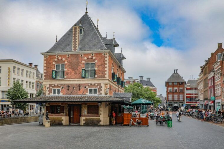 leeuwarden-in-1-day-walking-tour-with-digital-guide