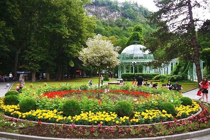 legendary-places-of-georgia-vardzia-borjomi-rabat-private-tour