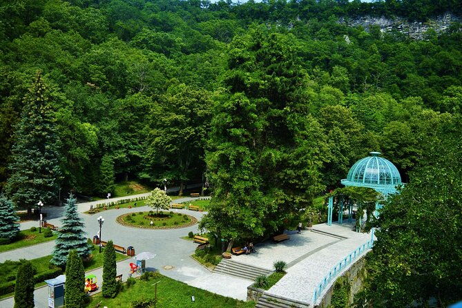legendary-places-of-georgia-vardzia-borjomi-rabat-private-tour