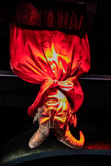 legends-of-cracow-robotic-show