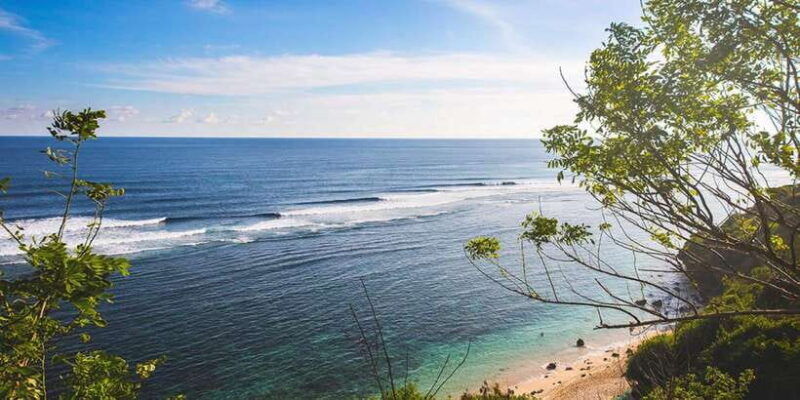 legian-beach-bali-best-surf-lessons-beginners-intermediate