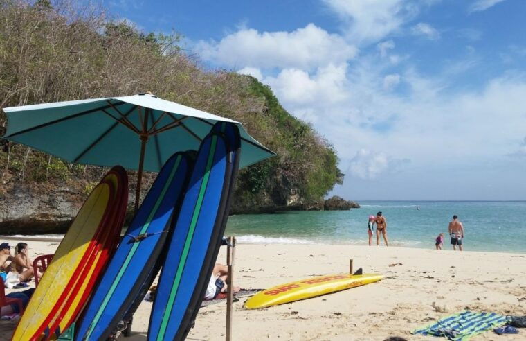 legian-beach-bali-best-surf-lessons-beginners-intermediate