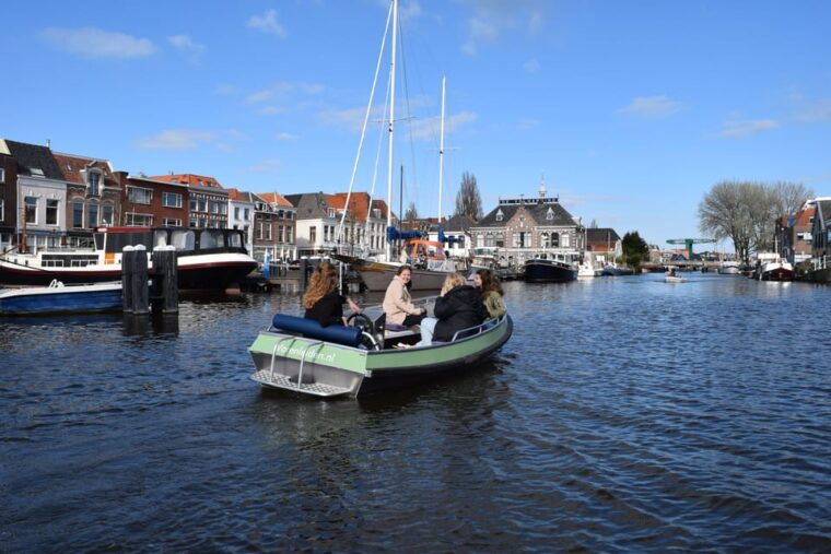 leiden-electric-boat-rental