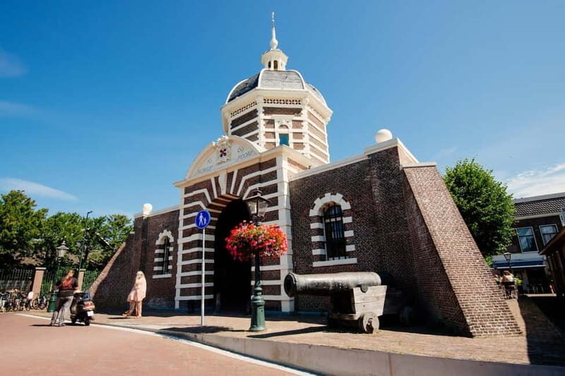 Leiden: Walking City Tour with Live guide - Key Points  