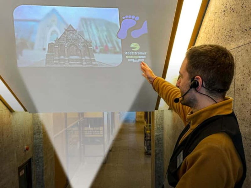 Leipzig: City Tour 2.0  Spot Past with Mobile Projections - Who Is This Tour Best For?