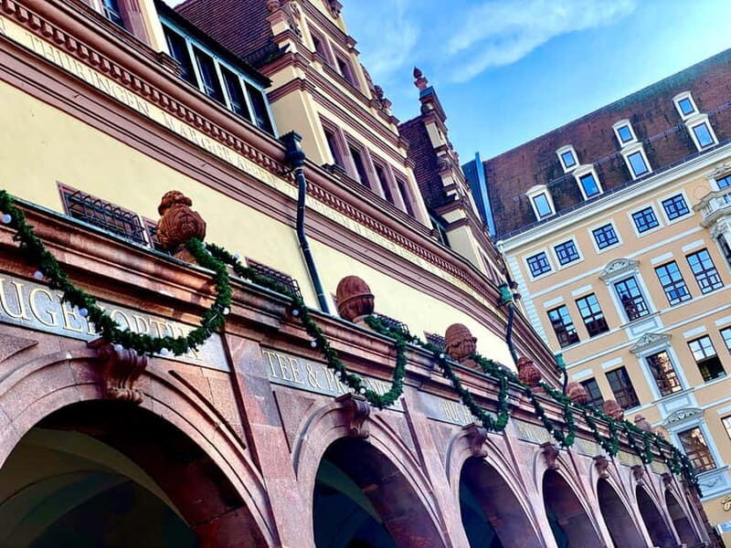 Leipzig: City Tour 2.0  Spot Past with Mobile Projections - Frequently Asked Questions